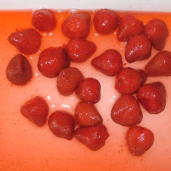 Appetize Ingredient Best Dessert Fruits Conserves Arbutus/Waxberry/Red Bayberry dans un bocal en verre pour les enfants et les femmes enceintes pour les pauses